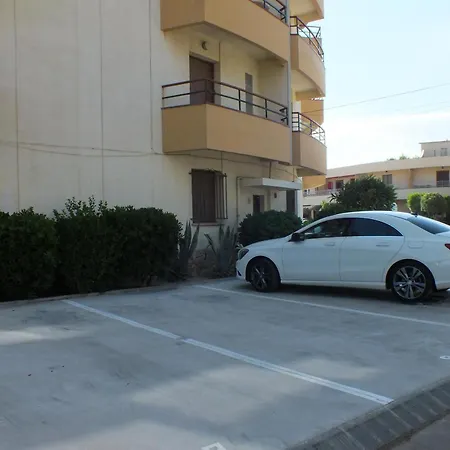 Apartamento Hermoso Renovado 4 Pers. Con Parking Privado En - Es-204-11 *